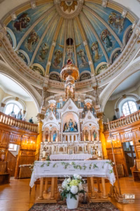 Visite guidée de l'église avec le prêtre de la paroisse